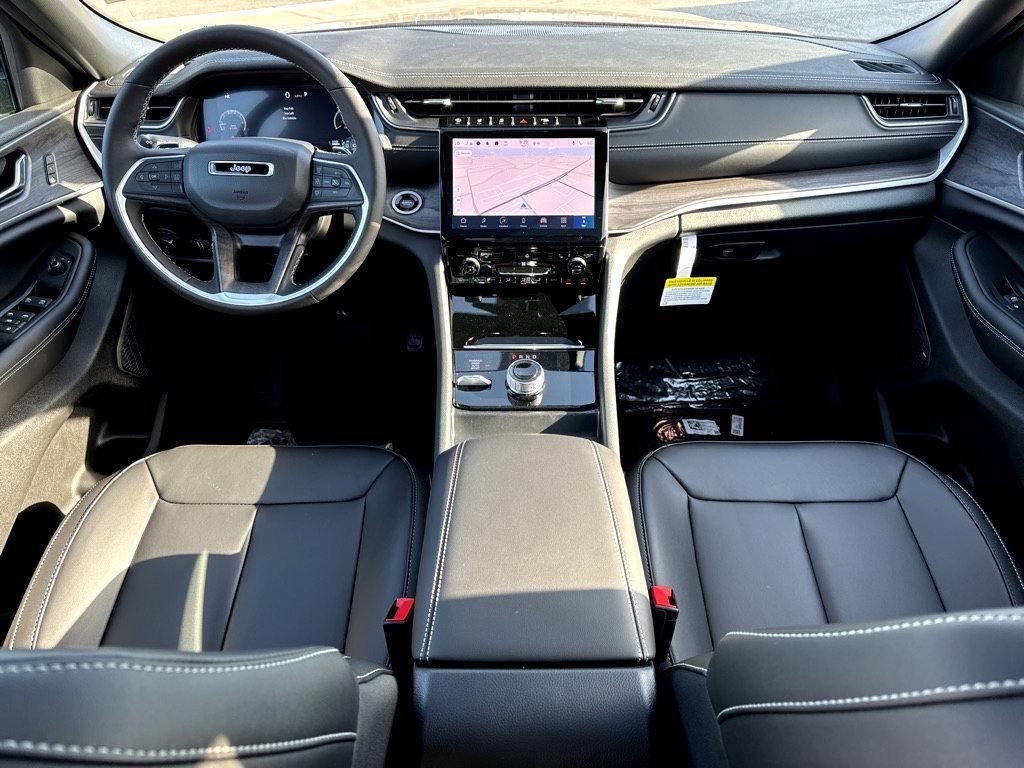 new 2025 Jeep Grand Cherokee car, priced at $53,730