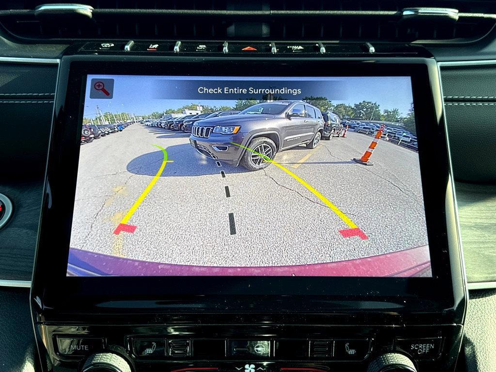 new 2025 Jeep Grand Cherokee car, priced at $53,730