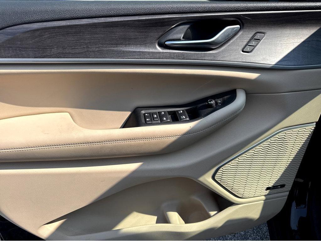 used 2023 Jeep Grand Cherokee 4xe car, priced at $31,817