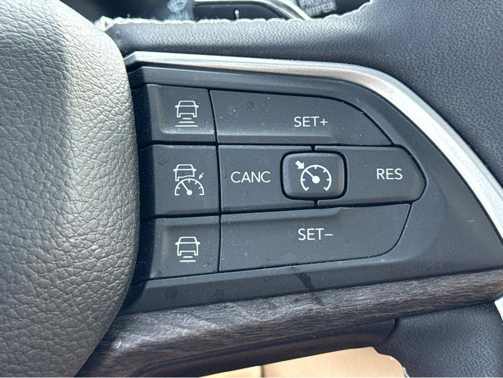 used 2023 Jeep Grand Cherokee 4xe car, priced at $31,817