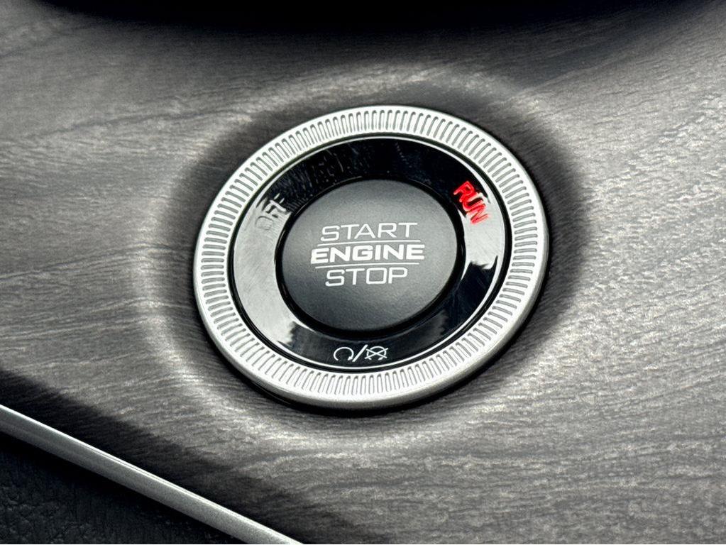 new 2025 Jeep Grand Cherokee car, priced at $53,730