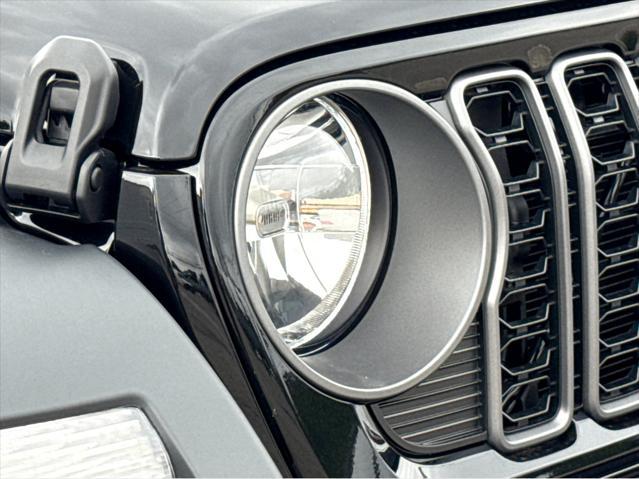 new 2025 Jeep Wrangler car, priced at $51,375