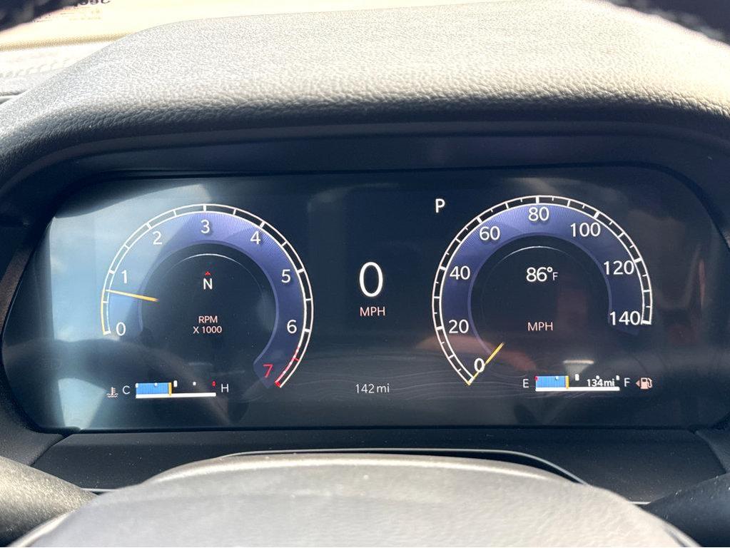 new 2025 Jeep Grand Cherokee car, priced at $43,800