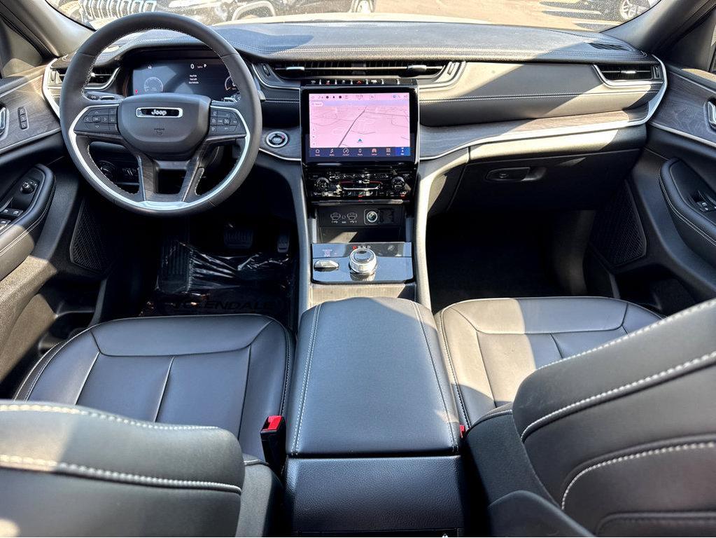 used 2025 Jeep Grand Cherokee L car, priced at $43,994