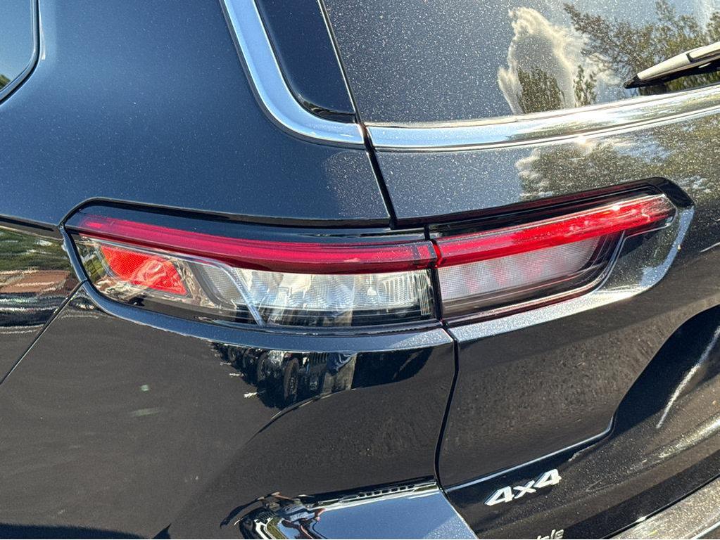 used 2025 Jeep Grand Cherokee L car, priced at $43,994