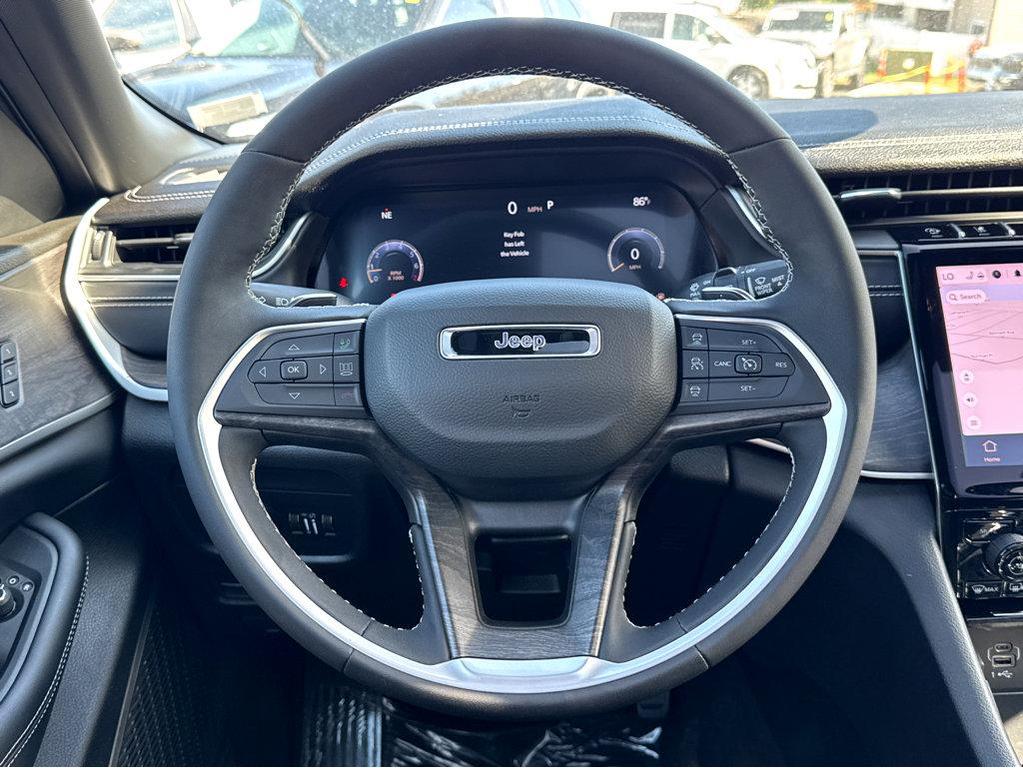 used 2025 Jeep Grand Cherokee L car, priced at $43,994