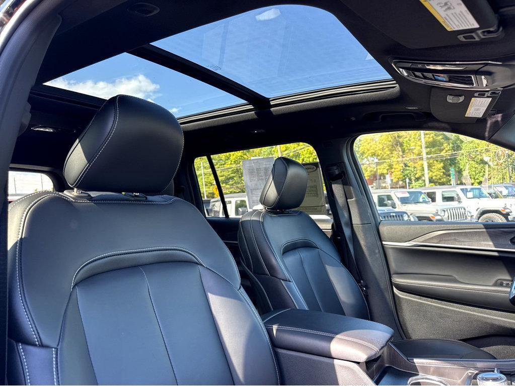 used 2025 Jeep Grand Cherokee L car, priced at $43,994