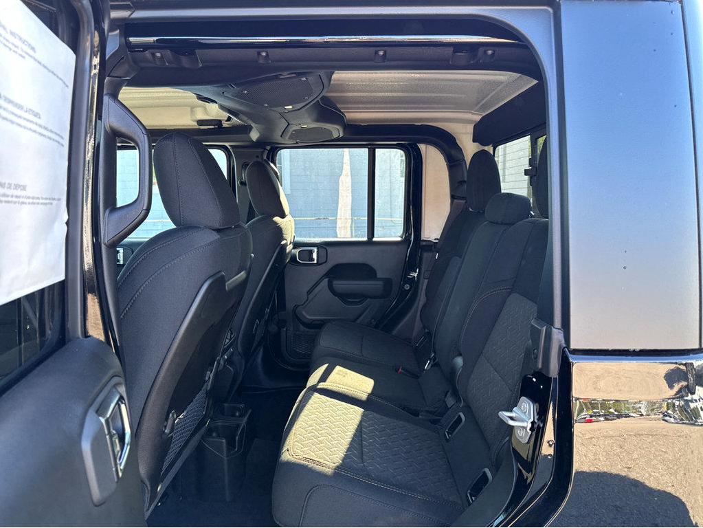 new 2025 Jeep Gladiator car, priced at $59,075