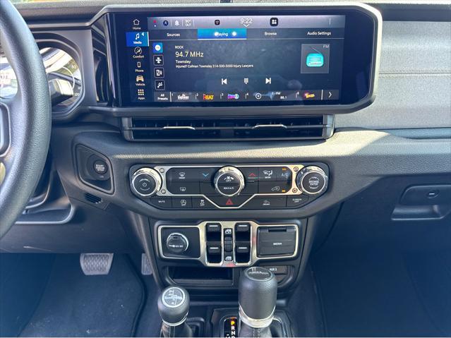 new 2025 Jeep Gladiator car, priced at $46,230