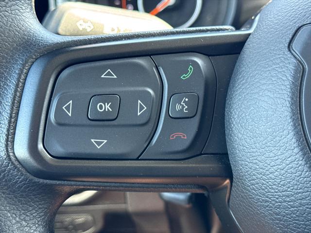 new 2025 Jeep Gladiator car, priced at $46,230