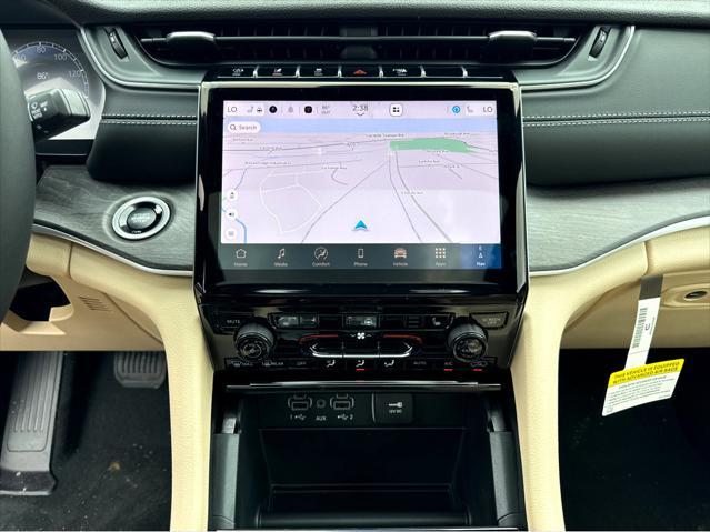 new 2025 Jeep Grand Cherokee car, priced at $52,735
