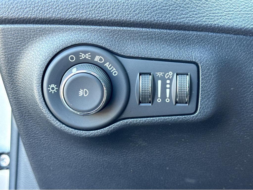 used 2019 Jeep Compass car, priced at $16,952