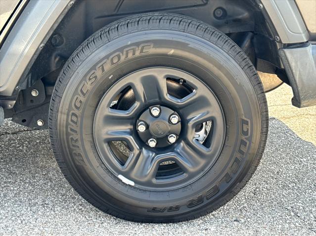 used 2021 Jeep Wrangler Unlimited car, priced at $26,993