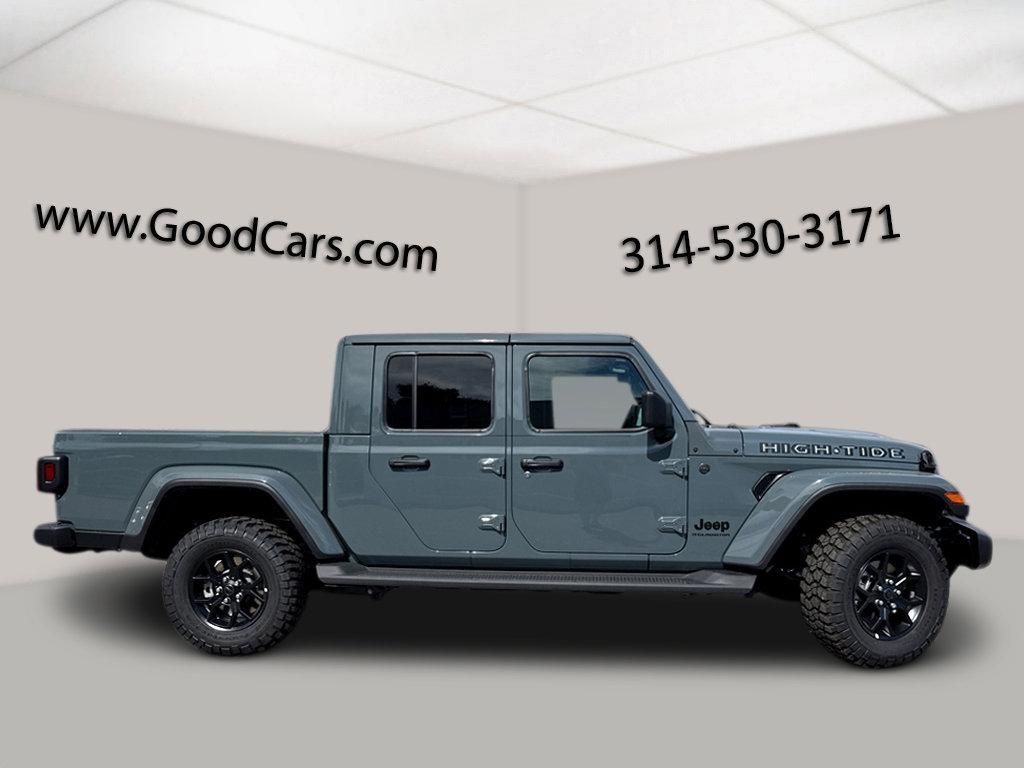 new 2025 Jeep Gladiator car, priced at $48,685