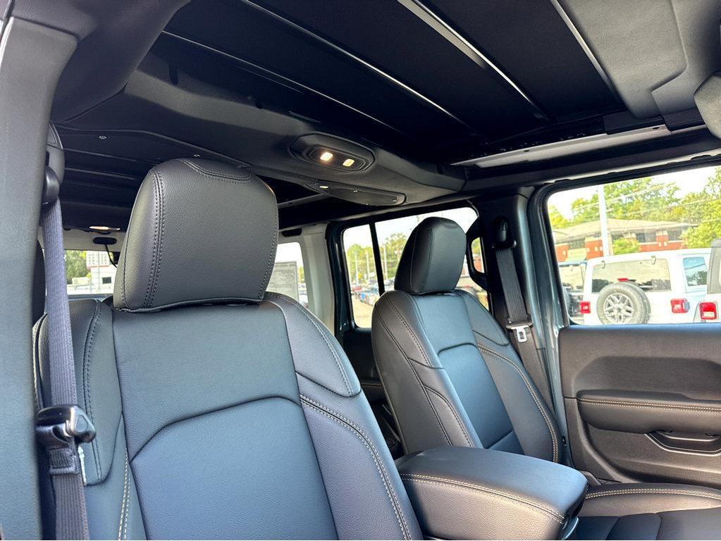 new 2026 Jeep Wrangler car, priced at $57,465