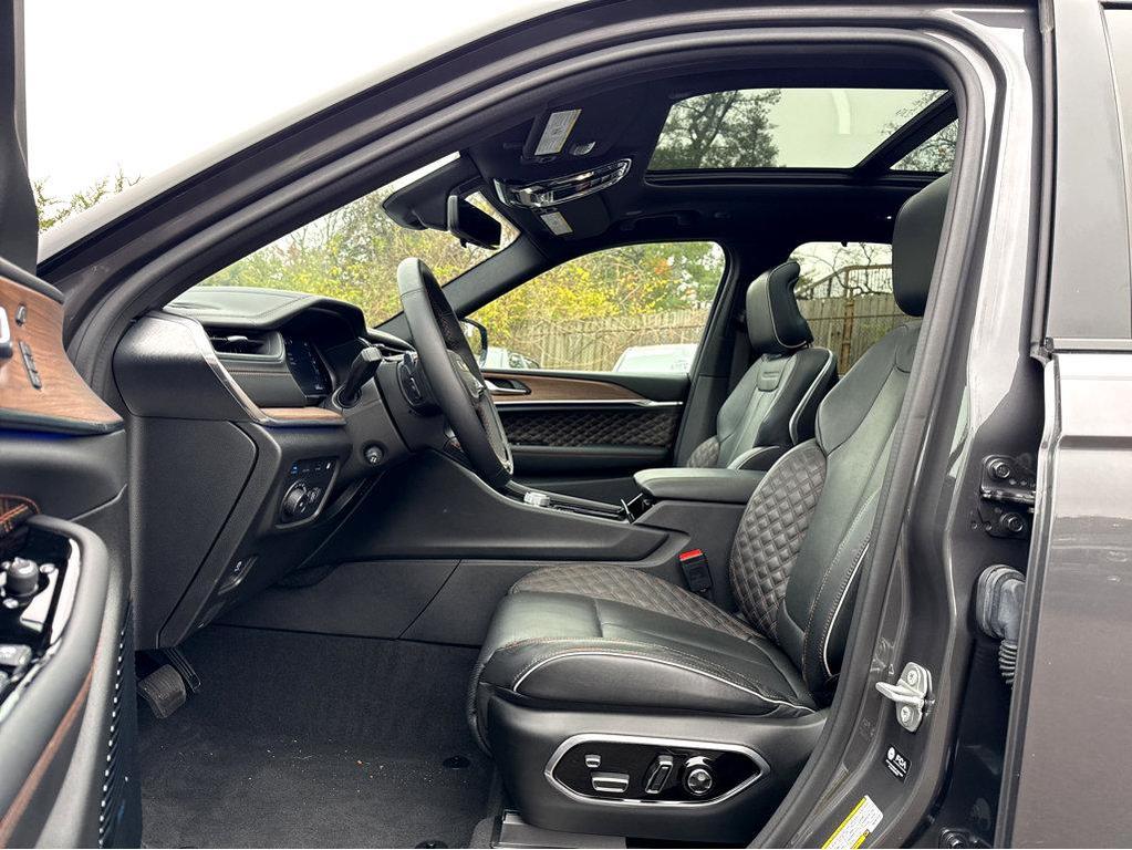 used 2022 Jeep Grand Cherokee 4xe car, priced at $38,500