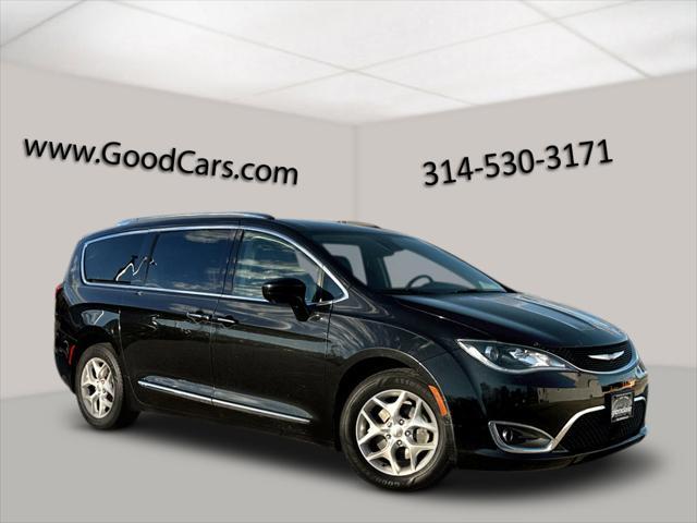 used 2017 Chrysler Pacifica car, priced at $11,334