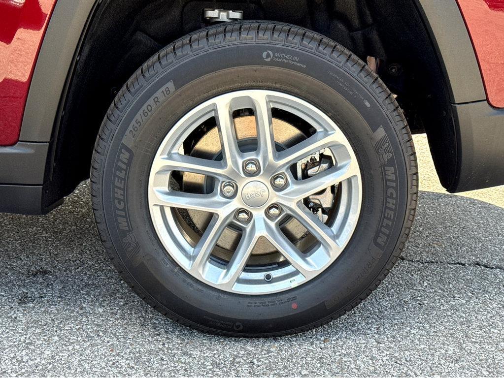 new 2025 Jeep Grand Cherokee L car, priced at $45,920