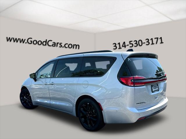 new 2024 Chrysler Pacifica car, priced at $56,755