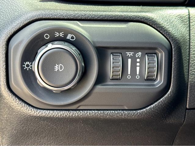 used 2022 Jeep Wrangler Unlimited car, priced at $31,141