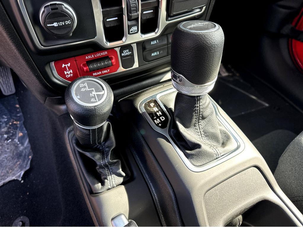 new 2025 Jeep Gladiator car, priced at $54,130