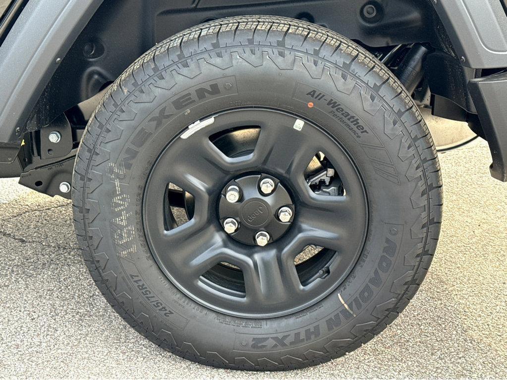 new 2025 Jeep Wrangler car, priced at $43,580