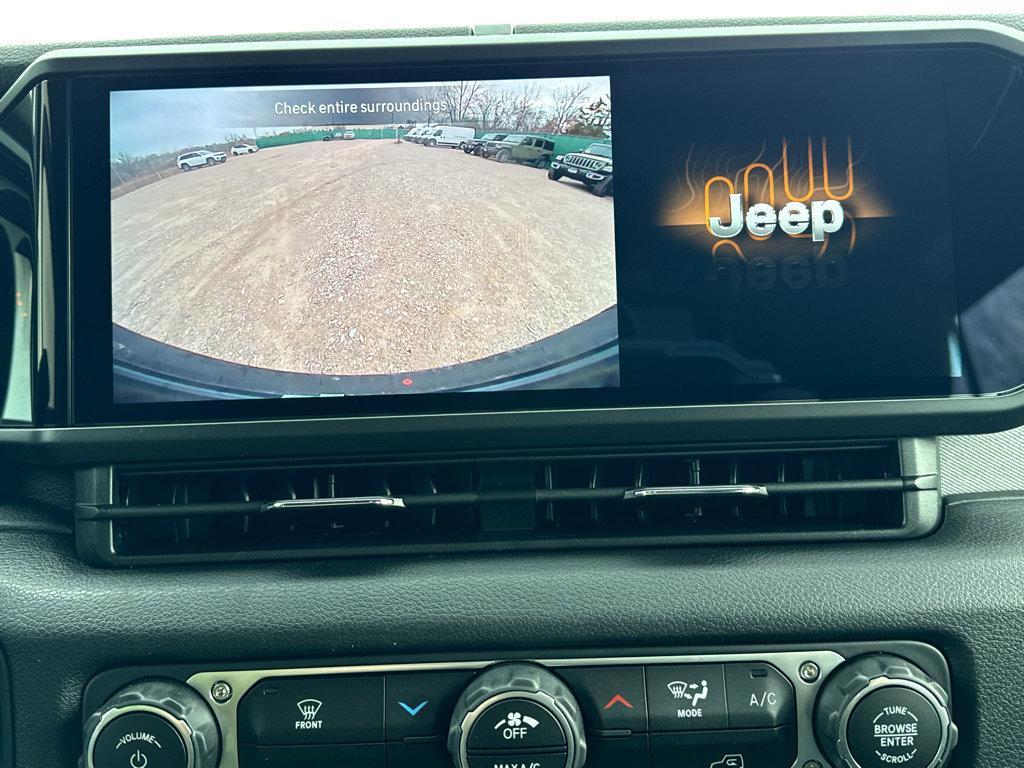 new 2025 Jeep Wrangler car, priced at $41,785