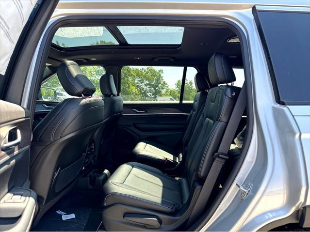 new 2025 Jeep Grand Cherokee L car, priced at $52,110