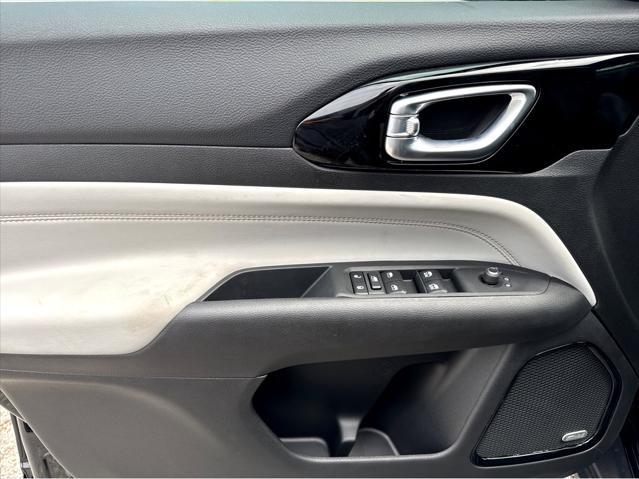new 2025 Jeep Compass car, priced at $38,110