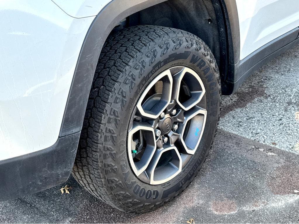 used 2022 Jeep Grand Cherokee 4xe car, priced at $32,955