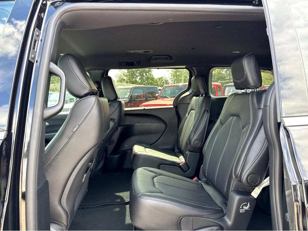 new 2026 Chrysler Pacifica car, priced at $44,460