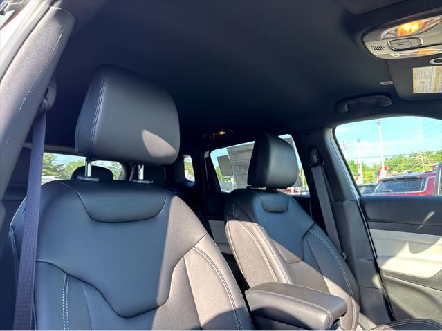 new 2025 Jeep Compass car, priced at $34,490
