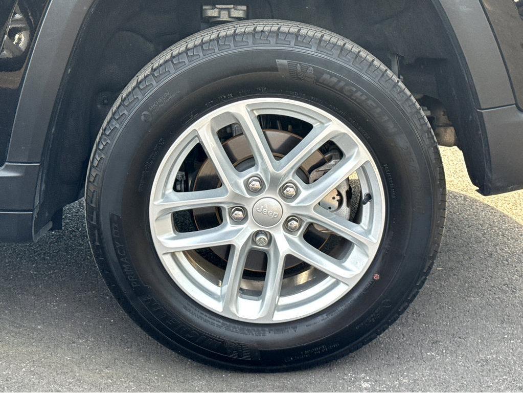 used 2023 Jeep Grand Cherokee car, priced at $26,993