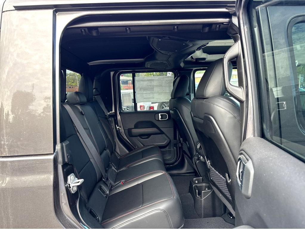 new 2025 Jeep Gladiator car, priced at $64,785