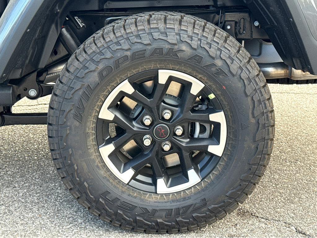 new 2025 Jeep Gladiator car, priced at $64,785