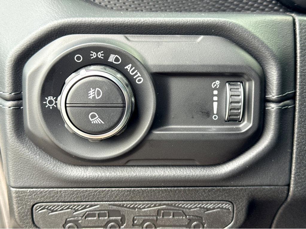 new 2025 Jeep Gladiator car, priced at $64,785