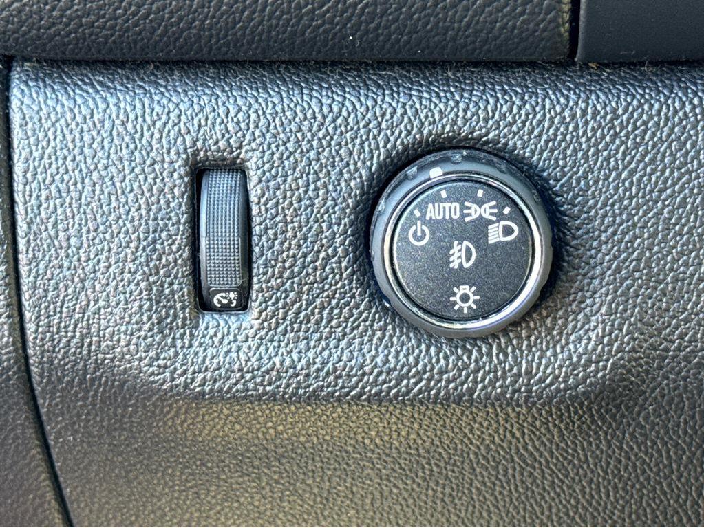 used 2015 Chevrolet Colorado car, priced at $16,988