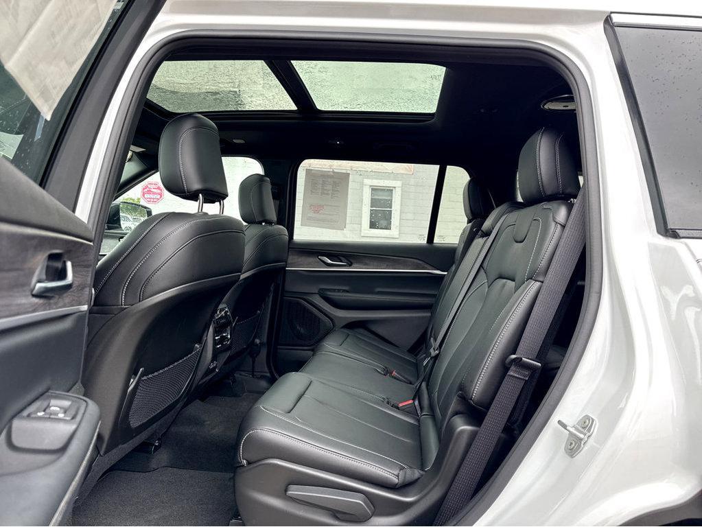 new 2025 Jeep Grand Cherokee L car, priced at $52,265