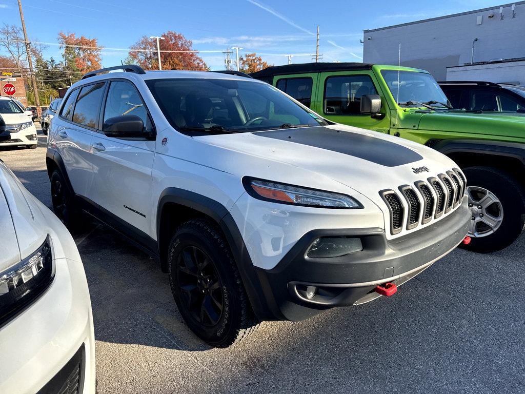 used 2018 Jeep Cherokee car, priced at $15,989