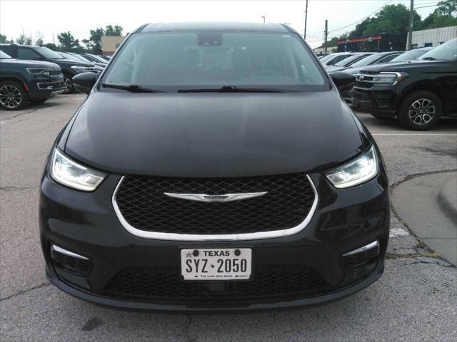 used 2023 Chrysler Pacifica car, priced at $24,995