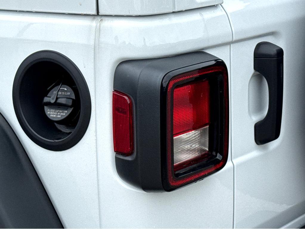new 2025 Jeep Wrangler car, priced at $52,685