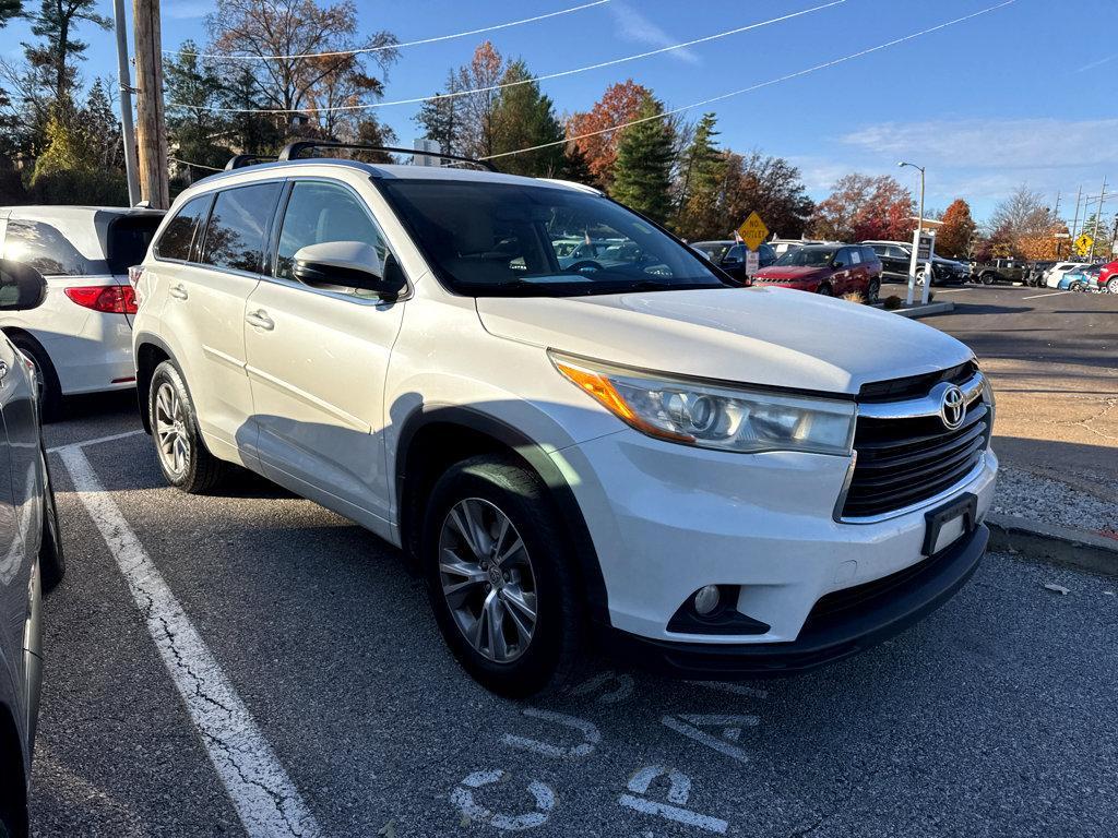 used 2015 Toyota Highlander car, priced at $16,900