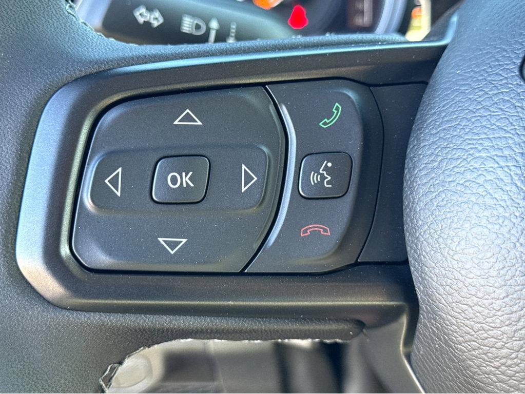 new 2025 Jeep Gladiator car, priced at $48,685