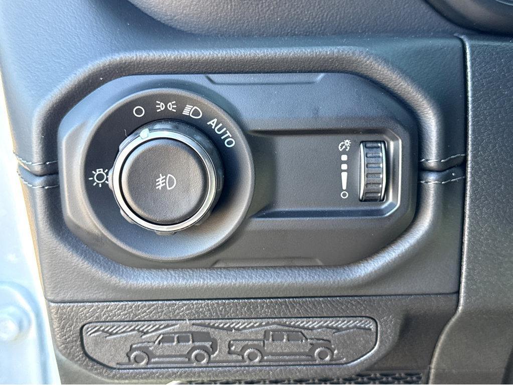 new 2025 Jeep Wrangler car, priced at $58,355