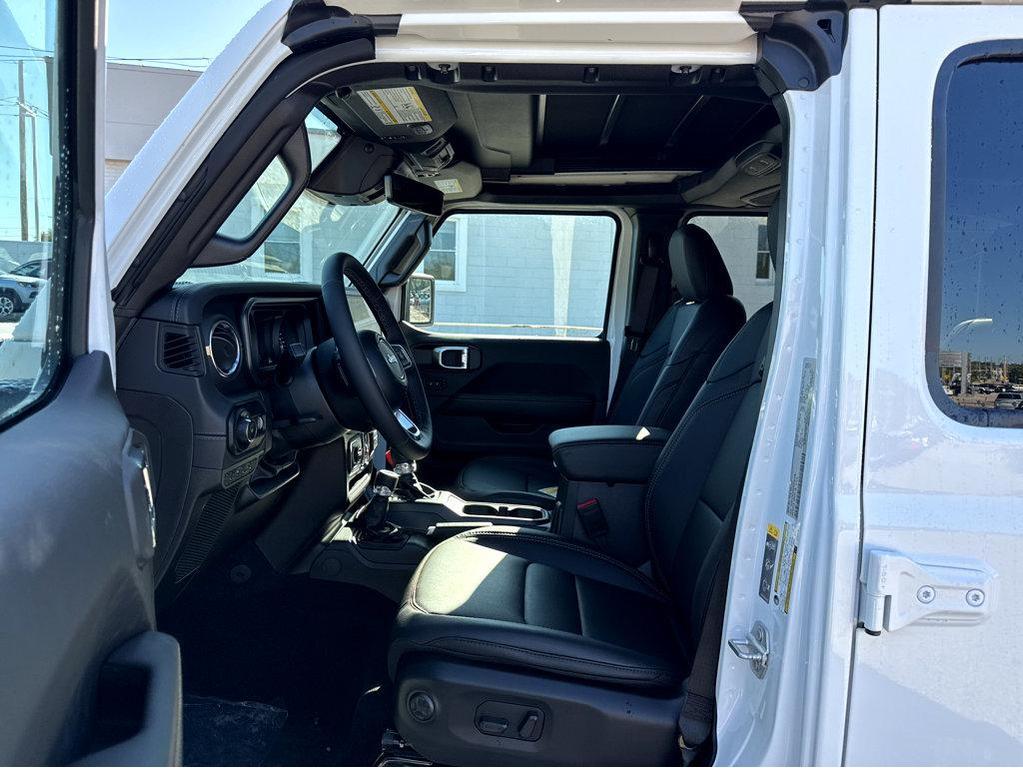 new 2025 Jeep Wrangler car, priced at $58,355