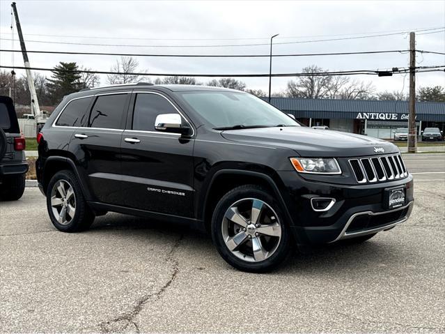 used 2015 Jeep Grand Cherokee car, priced at $17,121