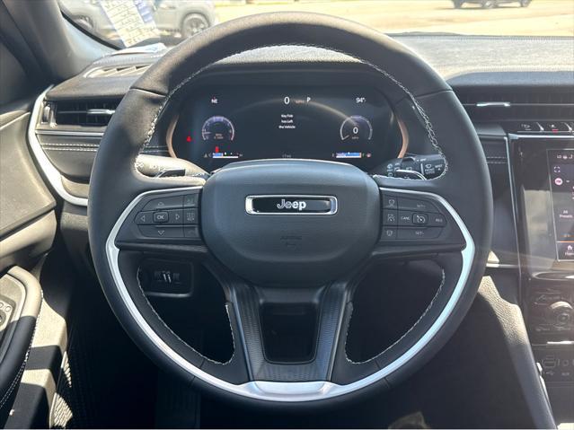 new 2025 Jeep Grand Cherokee car, priced at $49,370
