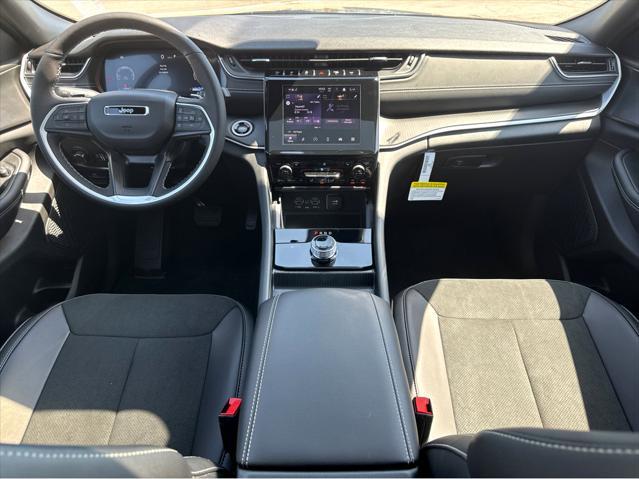 new 2025 Jeep Grand Cherokee car, priced at $49,370