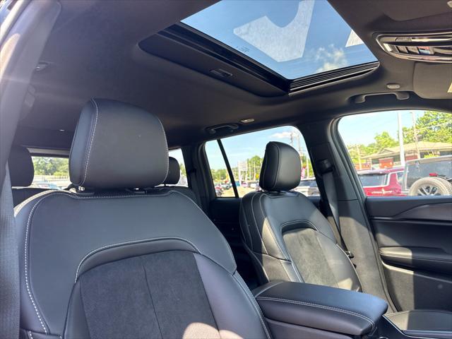 new 2025 Jeep Grand Cherokee car, priced at $49,370