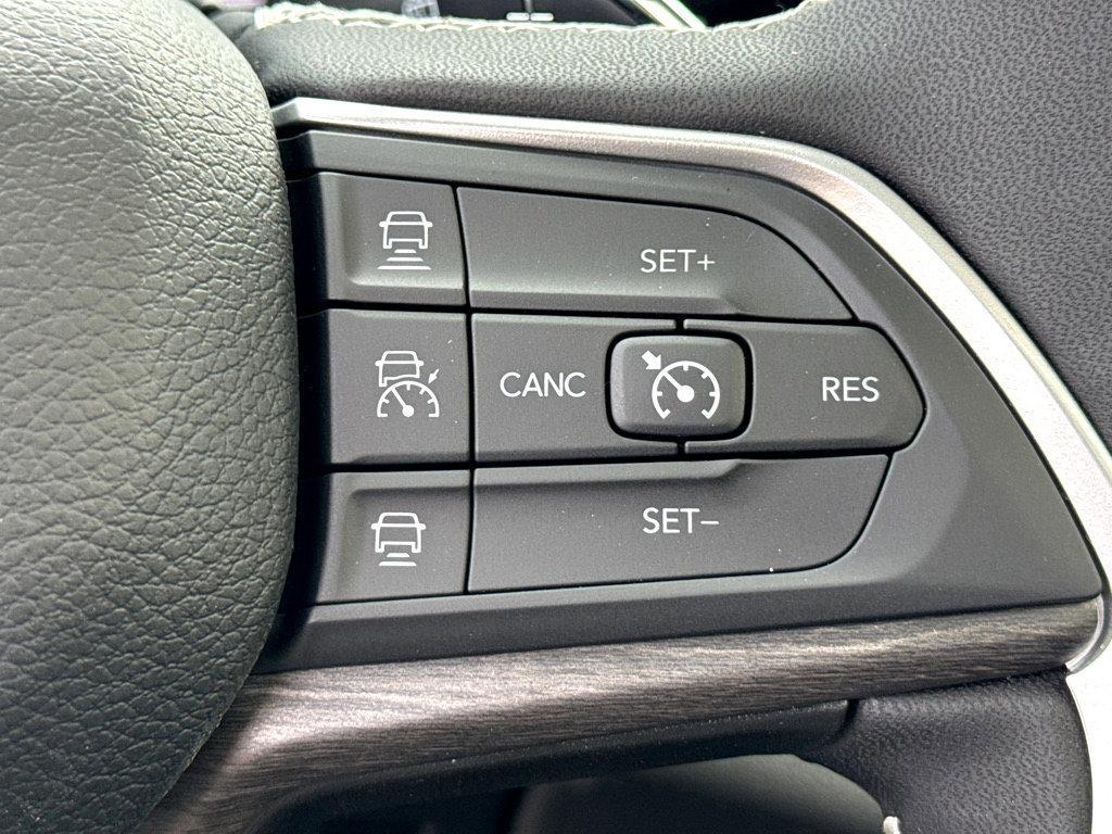 new 2025 Jeep Grand Cherokee car, priced at $52,935